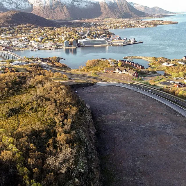 Arbeid utført av Hadsel Maskin i Handelsparken og Miljøhavnen på Børøya